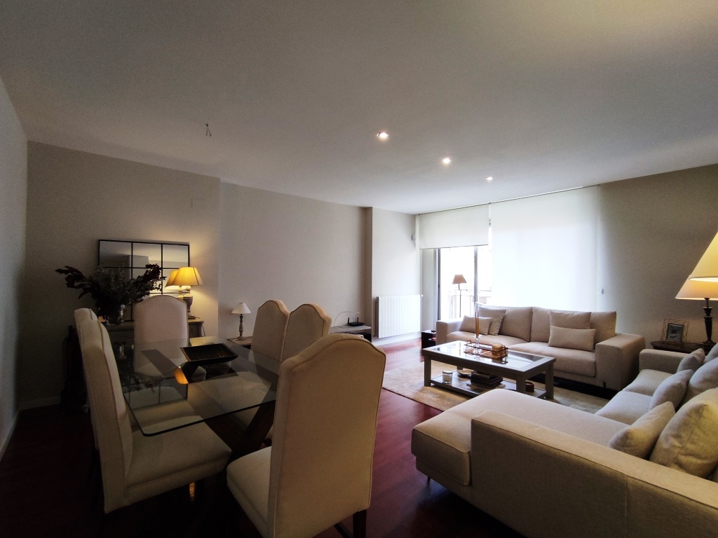 Property Image 4 Property Image 4