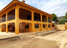 Villa for sale in Ontinyent 