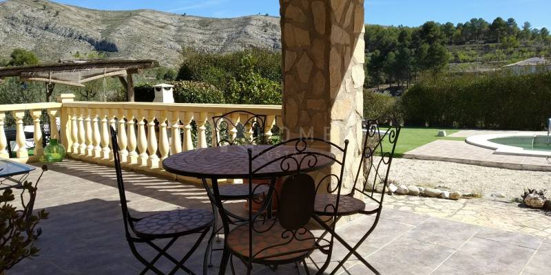 Country House for sale in Millena