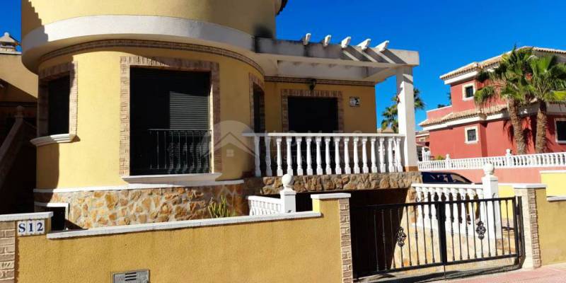 Villa for sale in Benferri