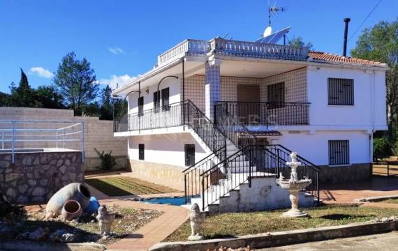 Uw landelijke droom wordt werkelijkheid: Landhuis te koop in Villalonga in het hart van de mediterrane natuur