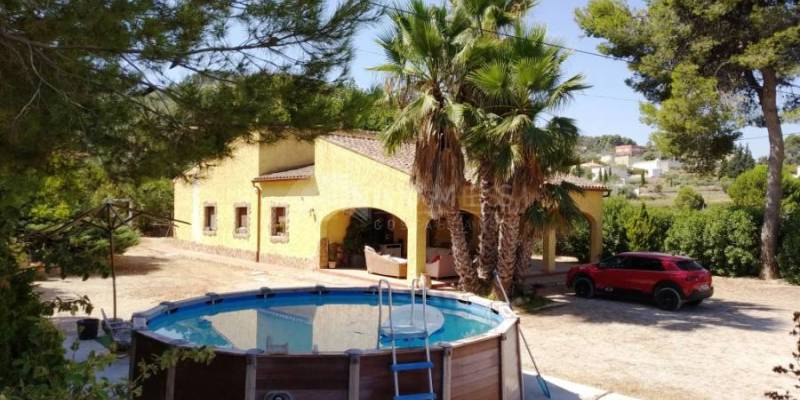 Country houses for sale in Ontinyent