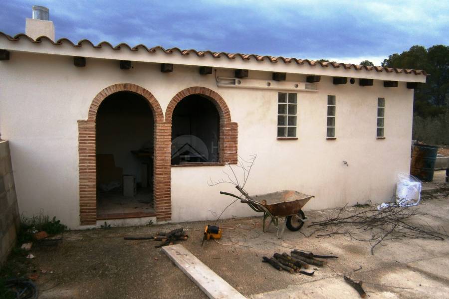 For sale - Country House - Alcocer de Planes