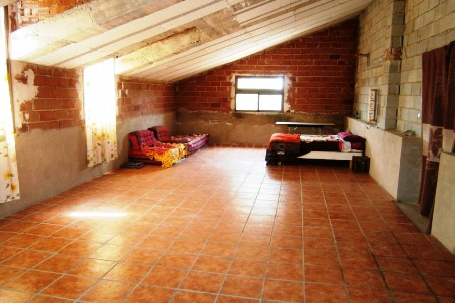 Venta - Finca - Alcoy