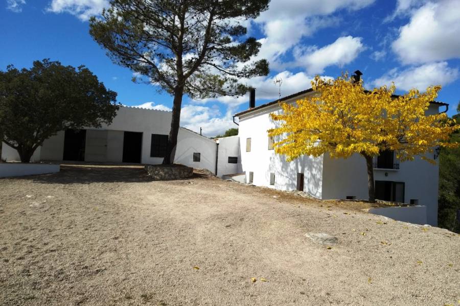 For sale - Country House - Alcoy - Mariola