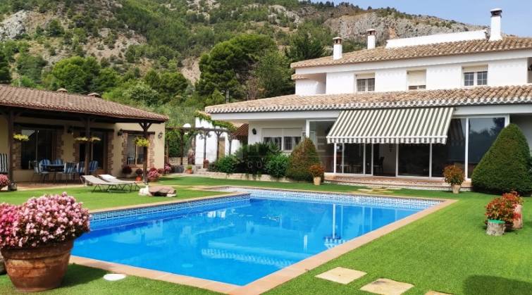 Villa - For sale - Muro de Alcoy - Muro de Alcoy