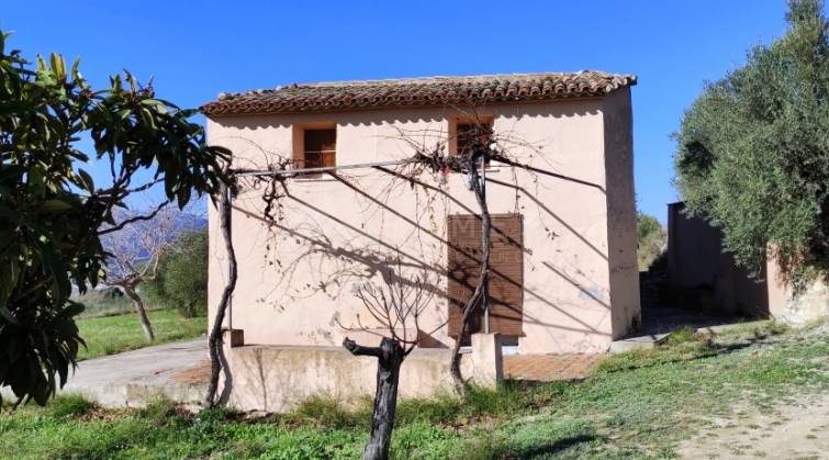 Country House - For sale - Millena - Millena
