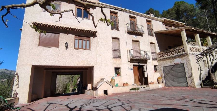 Te koop - Finca - Alcoy