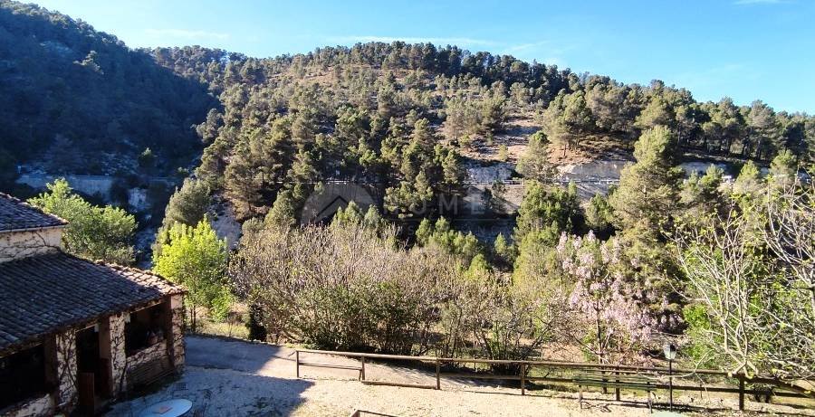 Te koop - Finca - Alcoy