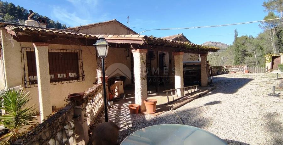 Te koop - Finca - Alcoy