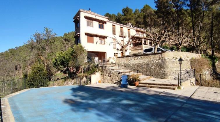 Finca - Te koop - Alcoy - Alcoy