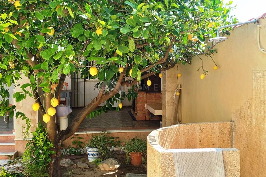 Te koop - Villa - Denia