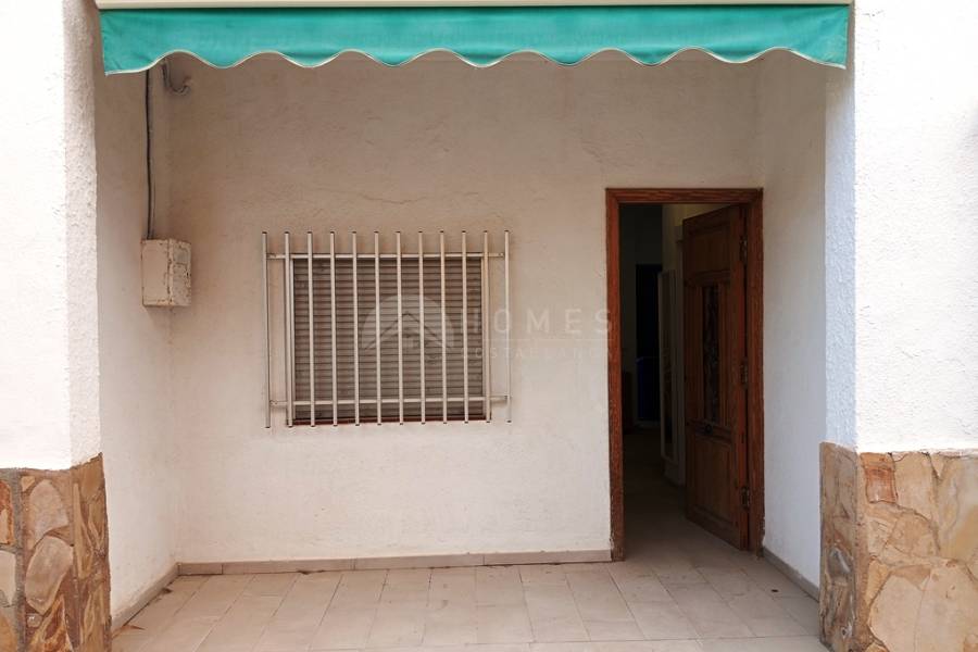 Te koop - Rijtjeshuis - Denia