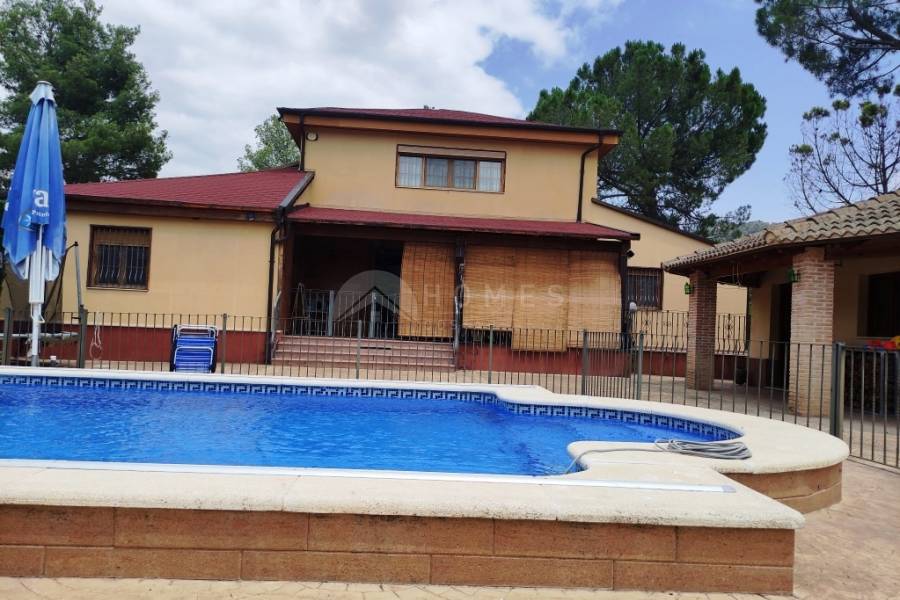 Te koop - Villa - Alcoy