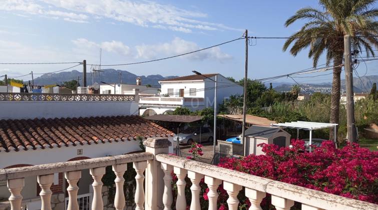 Chalet Pareado - Venta - Oliva - Oliva