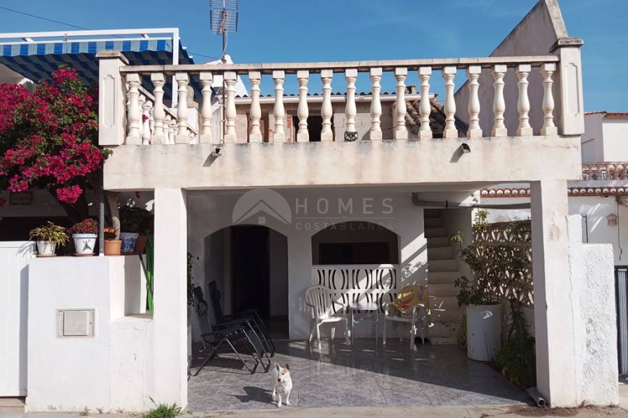 Te koop - Halfvrijstaande Woning - Oliva