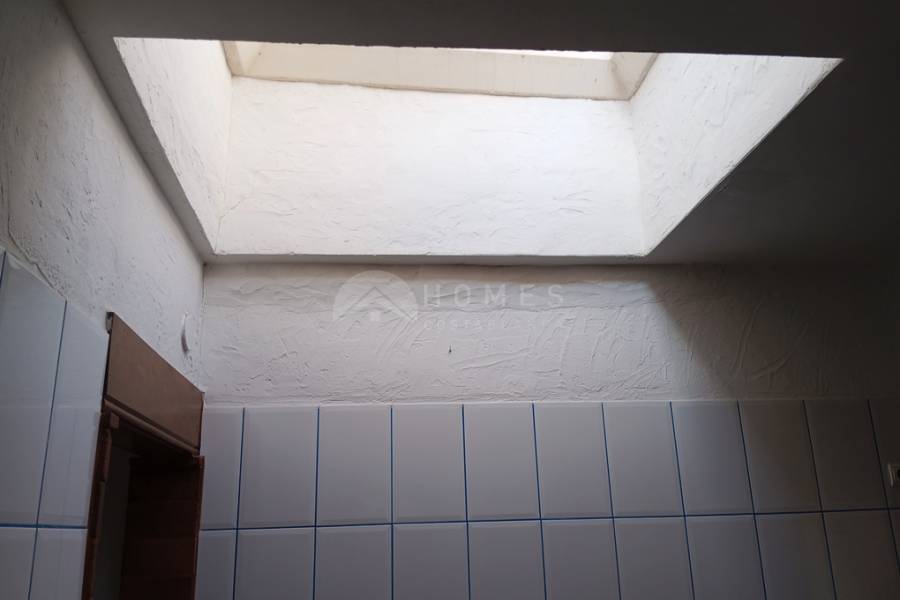 Te koop - Halfvrijstaande Woning - Oliva