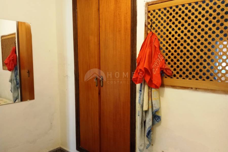 Te koop - Halfvrijstaande Woning - Oliva