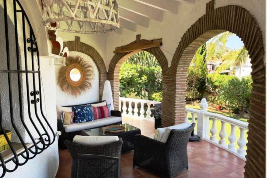 Te koop - Villa - Denia