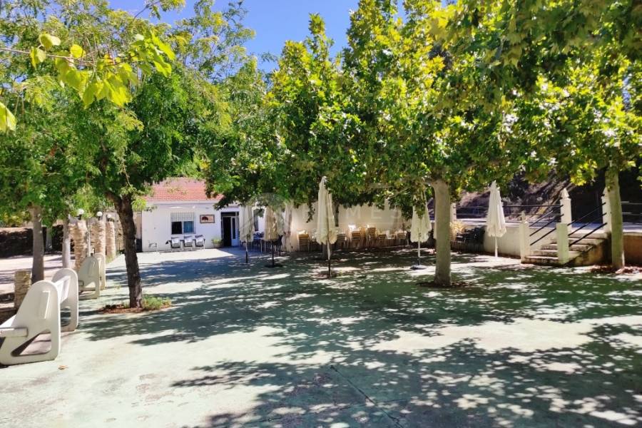 Te koop - Landhuis - Alcoy