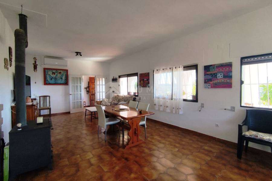 Te koop - Villa - Alcocer de Planes