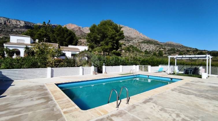 Villa - For sale - Alcocer de Planes - Alcocer de Planes