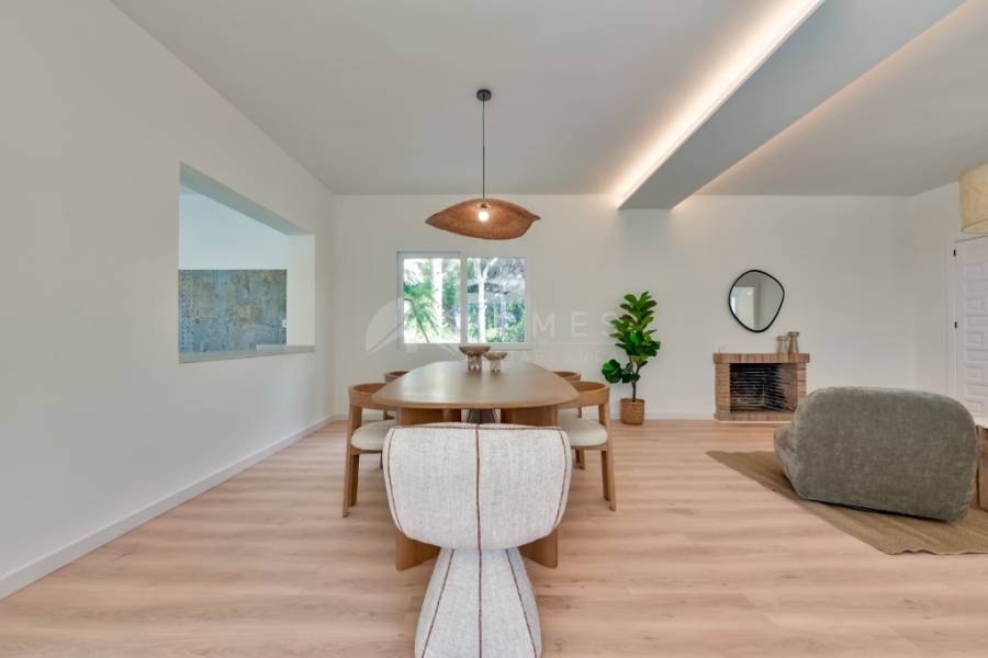 Venta - Chalet - Altea