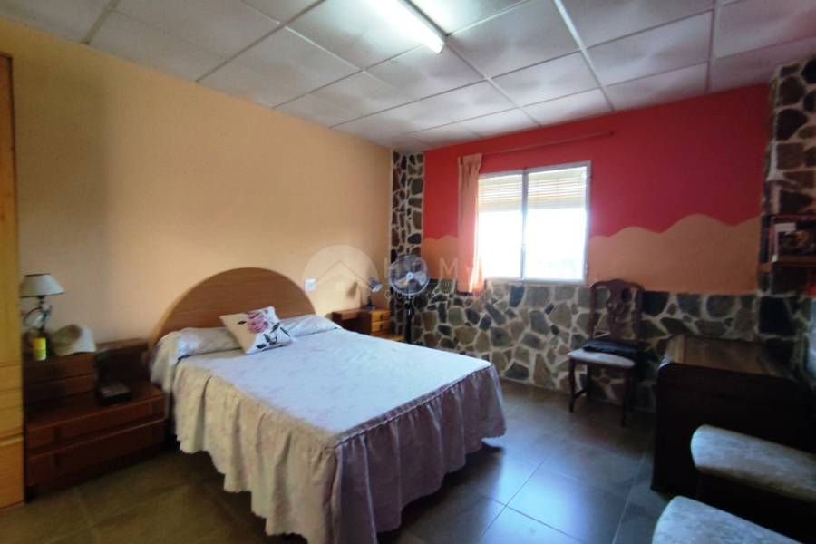 Te koop - Landhuis - Benilloba