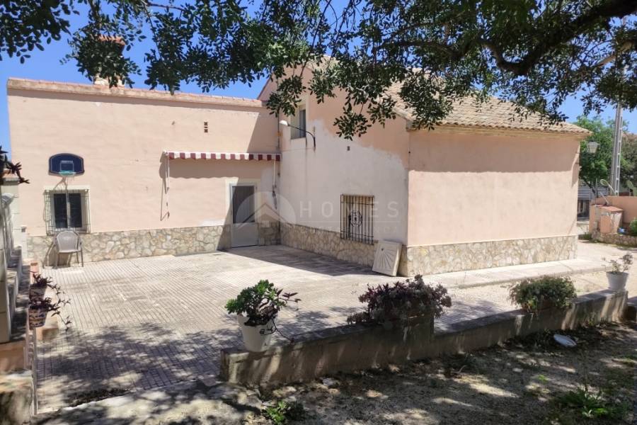 Te koop - Landhuis - Ontinyent