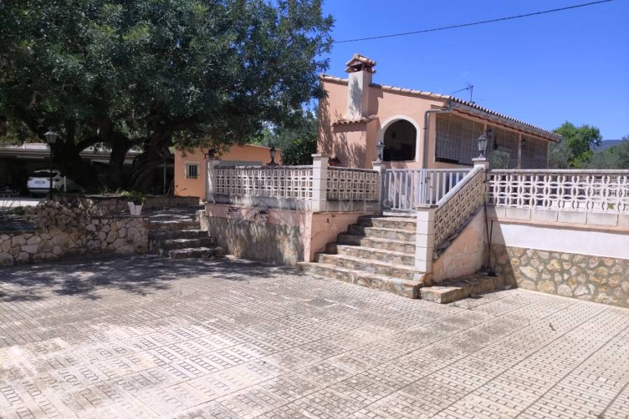 Te koop - Landhuis - Ontinyent