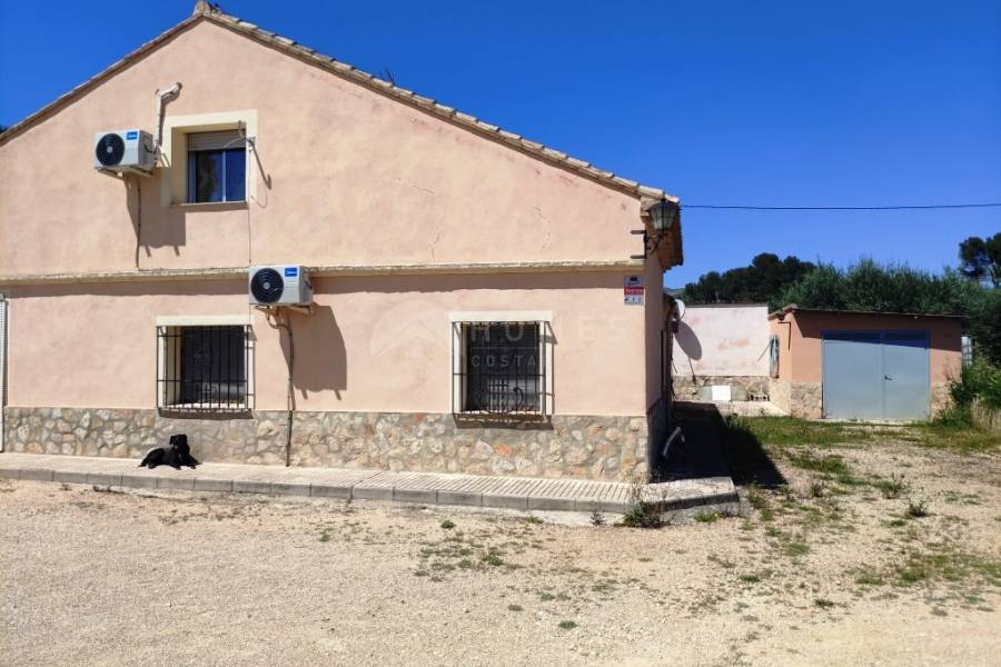 Te koop - Landhuis - Ontinyent