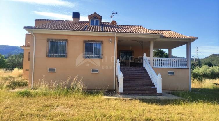 Villa - For sale - Alcoy - Alcoy