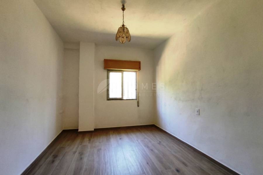 Te koop - Landhuis - Ontinyent