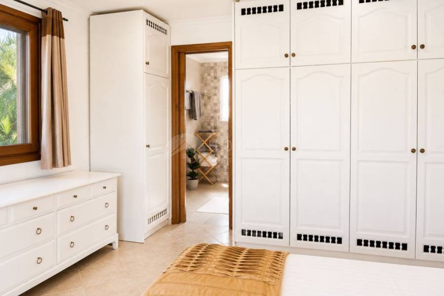 Te koop - Villa - Javea